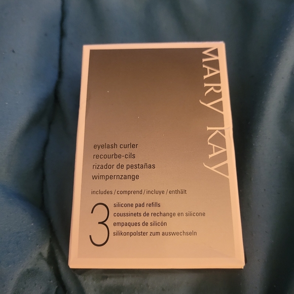 Makeup - Picture 5 of 7